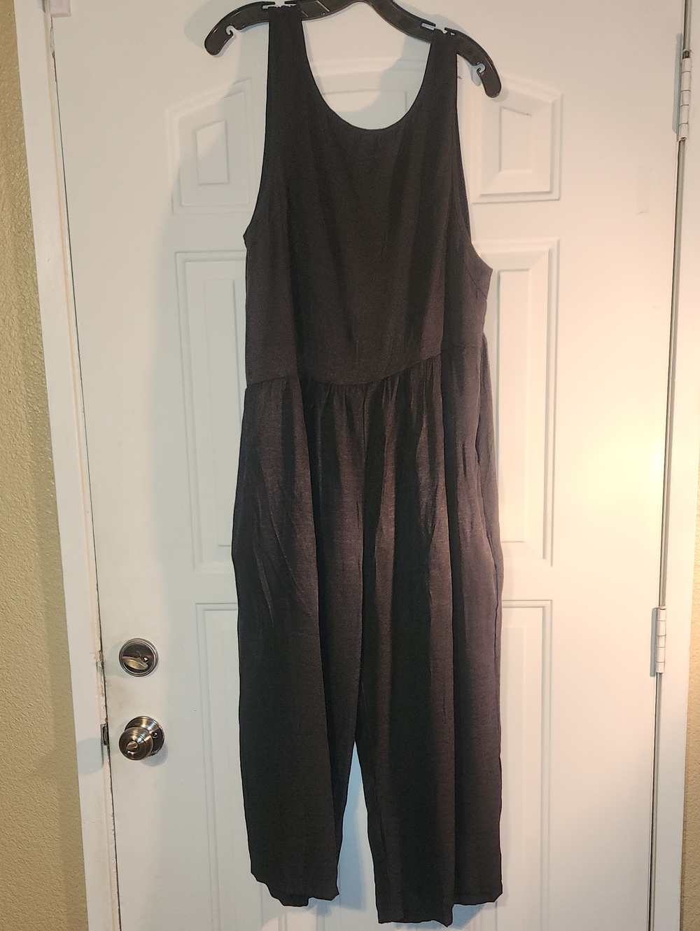 Sleeveless Black Wide-Leg Jumpsuit